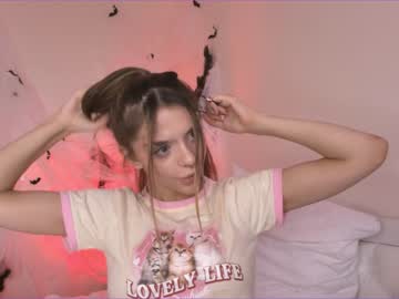 Nude cam girl lesi_moon image #5605473
