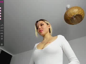 Nude cam girl corni__ image #3180834