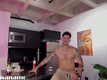 Nude cam couple deymon_scott image #7018618
