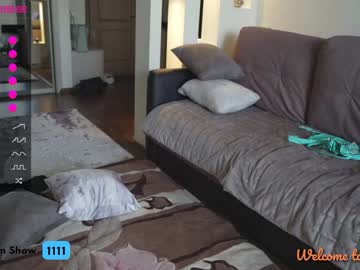 Nude cam girl oxxme image #2884167