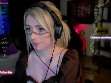 Nude cam girl kimilee22 image #4204681