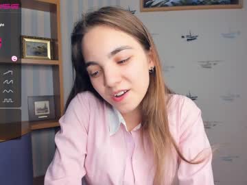 Nude cam girl shy_media image #4352342