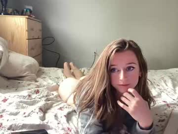 prettypetiteangel2000 nude girls camming