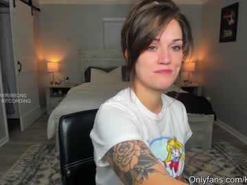 Nude cam girl kayribbons image #1052847