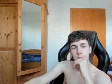Nude cam man justanormaldick69 image #4195270