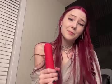 Nude cam girl petite_scarlettt image #5137122