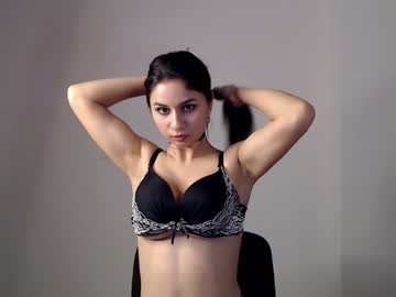 Nude cam girl angelina_jolie_18 image #6069564