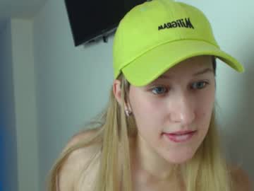 Nude cam girl adellqueen image #1969624