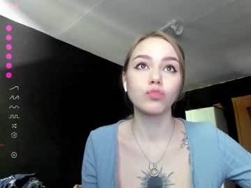 Nude cam girl ur_sweet_lily image #2015743
