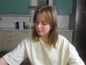 Nude cam girl 1_girl_ image #1470084