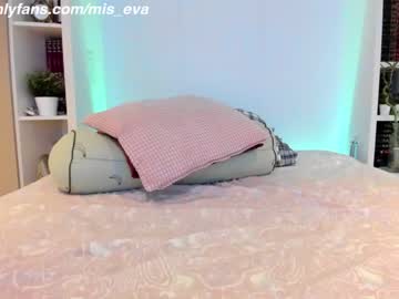 Nude cam girl mis_eva image #3222048
