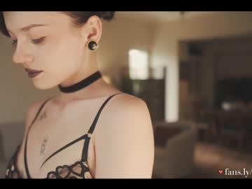 Nude cam girl auddicted image #1899686