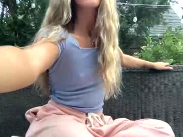 Nude cam girl irisquin image #2437052