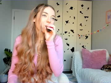 Nude cam girl thisisamelia image #4167501