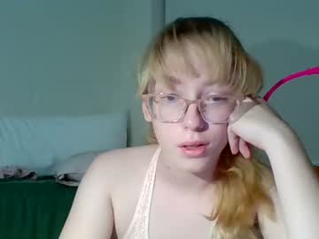 Nude cam girl blonde_katie image #5798503