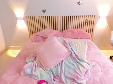Nude cam girl little_effy18 image #4441874