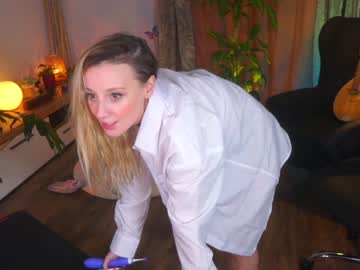 Nude cam girl juicyandthepussyblvd image #3535914
