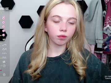 Nude cam girl small_blondee image #4296462