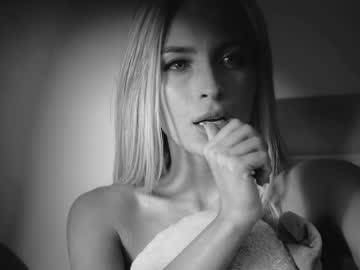 Nude cam girl peach_me image #132453