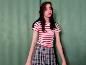Nude cam girl elleweaver image #4407142