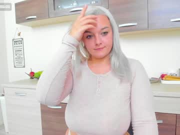 _mistyfox nude girls camming