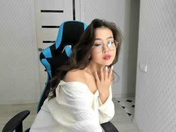Nude cam girl mei_tin image #2489376