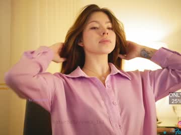 Nude cam girl emma_lu1 image #1889766