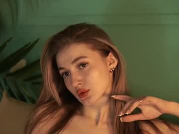 Nude cam girl croco_coco image #7040054