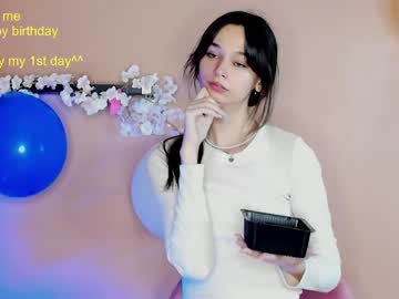 Nude cam girl emmi_sunshine image #4940238