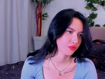 Nude cam girl mad_queen image #6977212
