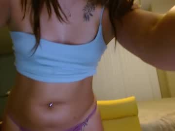 Nude cam girl emma_peaches18 image #6959042