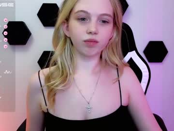 Nude cam girl small_blondee image #4387791