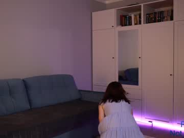 Nude cam girl _blackbee_ image #2625680