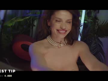 Nude cam girl lucieoude_ image #3771811