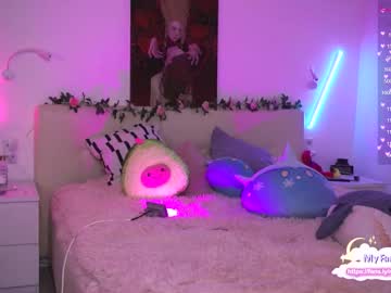 Nude cam girl holliwould_ image #2715544