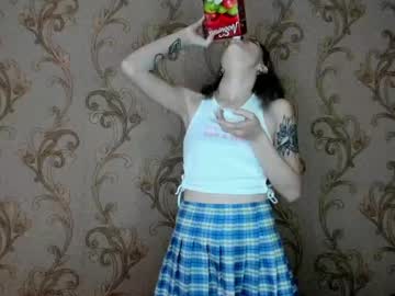 yuinika_ nude girls camming