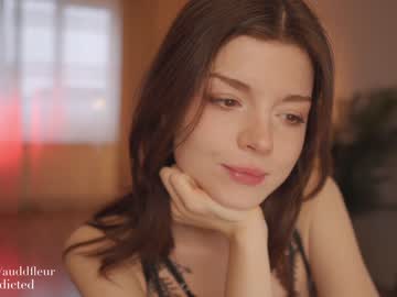 Nude cam girl auddicted image #3192022