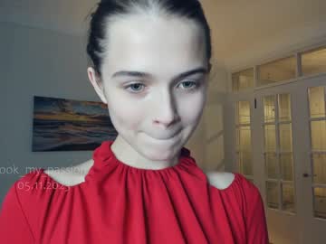 Nude cam girl look_my_passion image #5610450