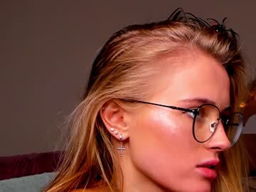 Nude cam girl linellali image #2644558