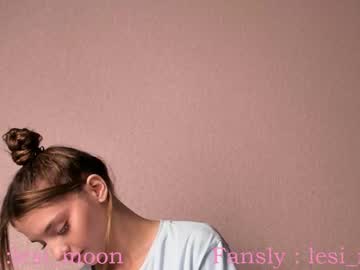 Nude cam girl lesi_moon image #5068471