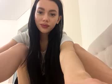 julia_wiu nude girls camming