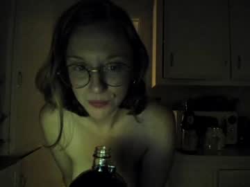 Nude cam girl pretendlunch image #4793396