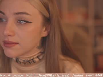Nude cam girl mia_milagros image #3721558