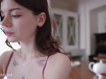 Nude cam girl auddicted image #2561492