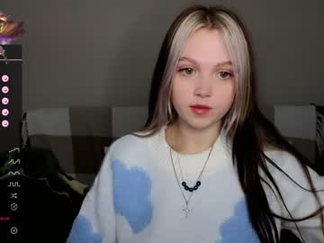 Nude cam girl small_blondee image #5534986