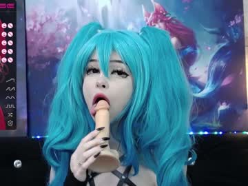 Nude cam girl xenomy image #4996040