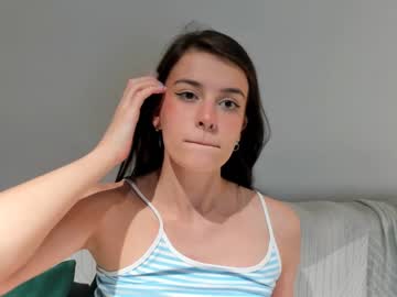 Nude cam girl aria_diaz image #4233705