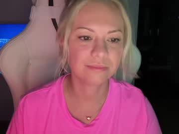 Nude cam girl kiradivine image #4190027