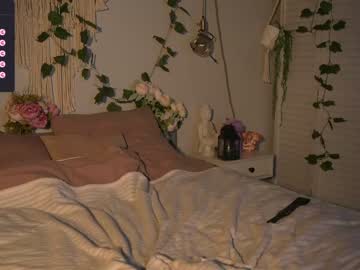 Nude cam girl mother__of__dragons image #6321343