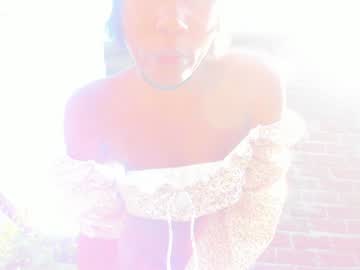 Nude cam girl therainqueen image #5190334
